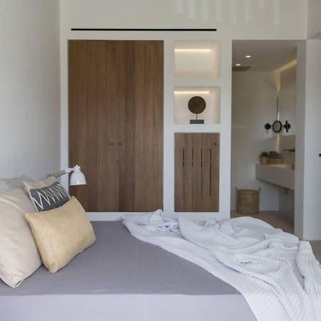Hide Out Suites Mylopotas Chambre photo