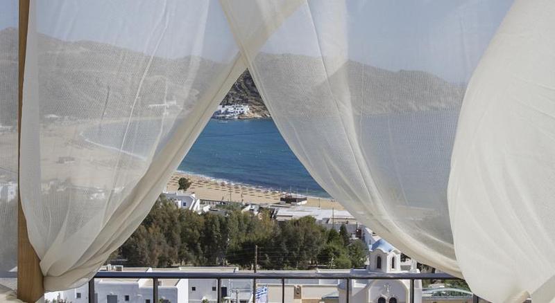 Hide Out Suites Mylopotas Extérieur photo