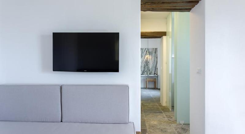 Hide Out Suites Mylopotas Extérieur photo